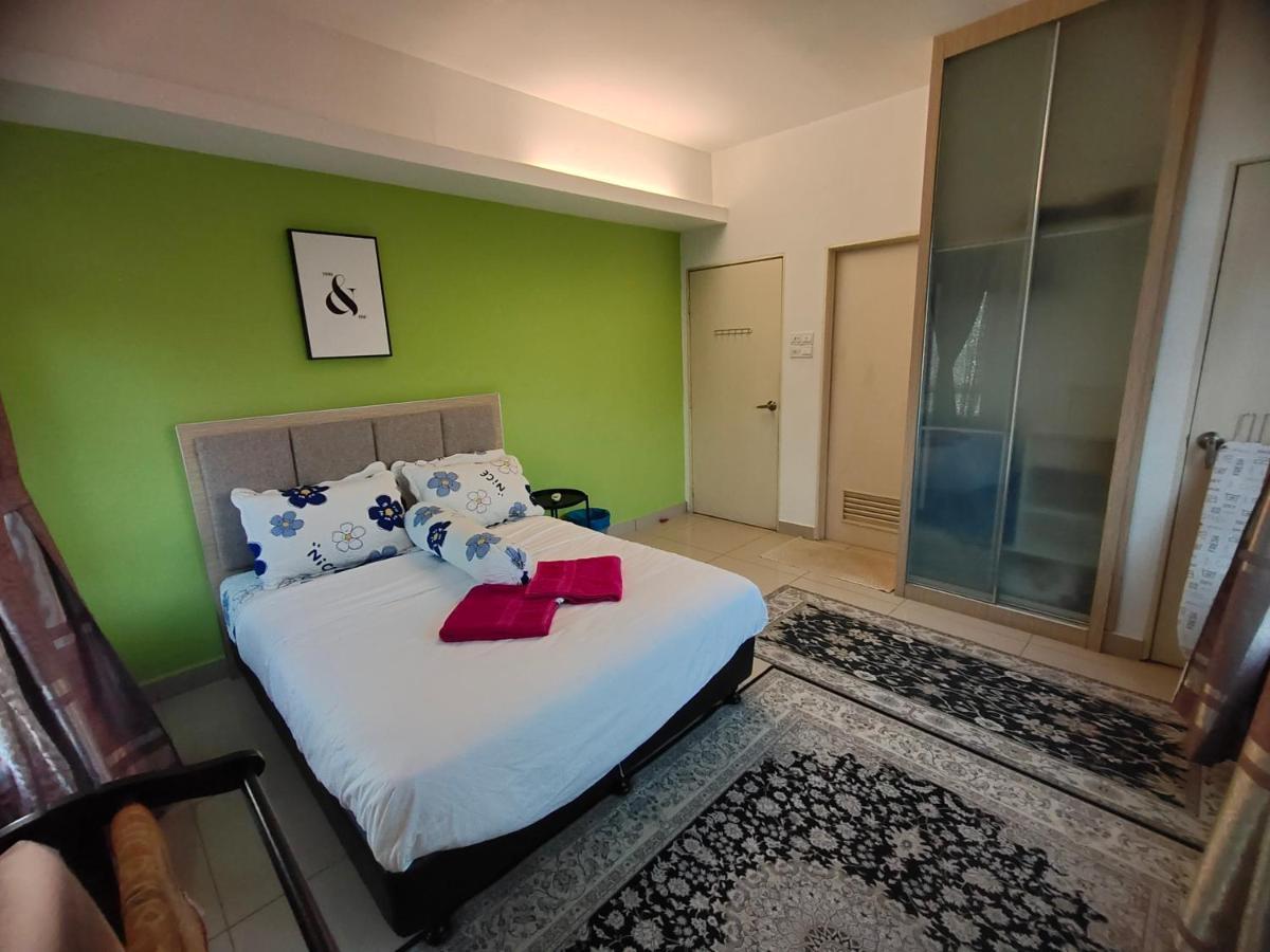 2 Rooms Homestay Deviana Wakaf Che Yeh Kota Bharu Exterior photo